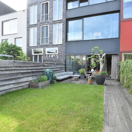 펜션 Riant Ijburg *